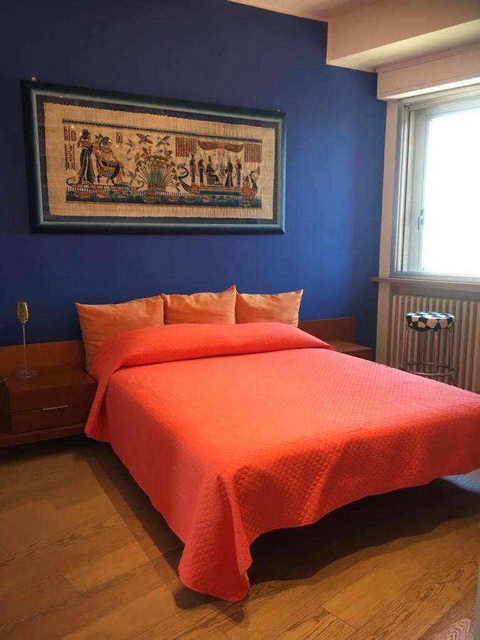 Appartamento Fronte Mare Римини Екстериор снимка