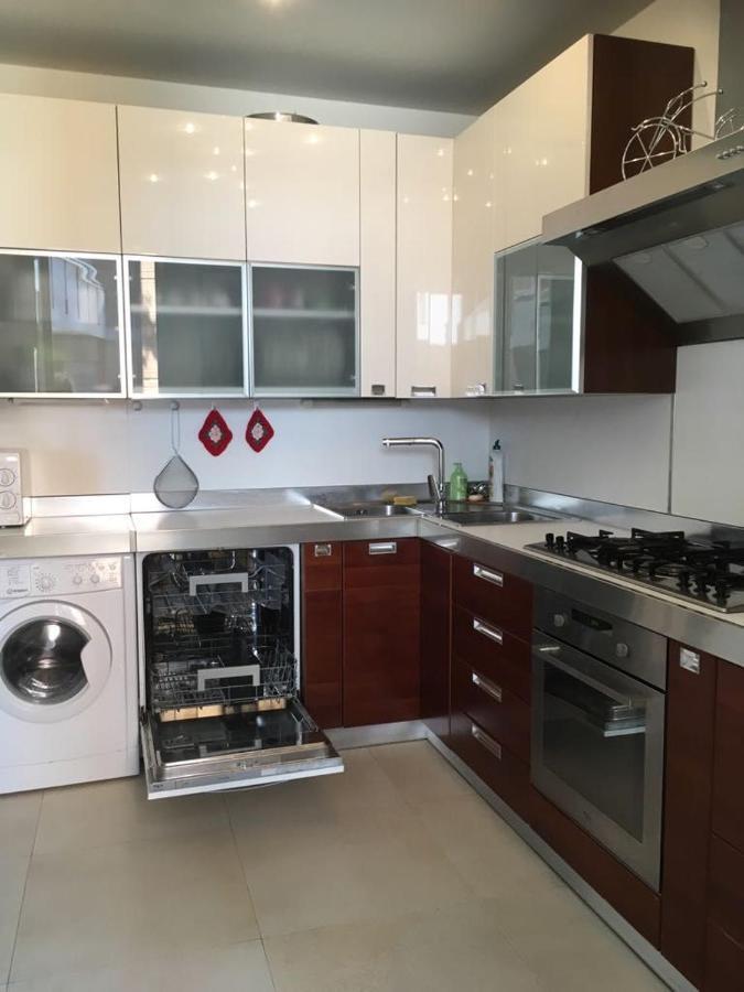 Appartamento Fronte Mare Римини Екстериор снимка